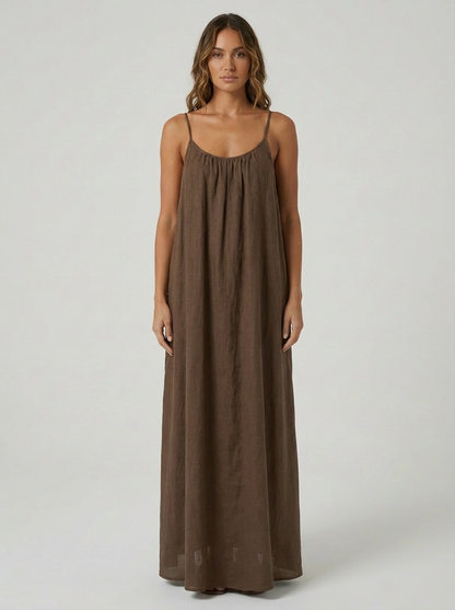 La robe dos nu qui fait tourner les têtes…