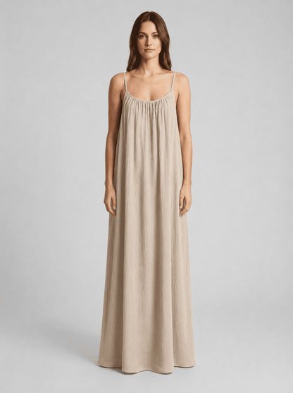 La robe dos nu qui fait tourner les têtes…